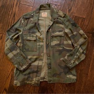 TNA Camo Jacket - Size small